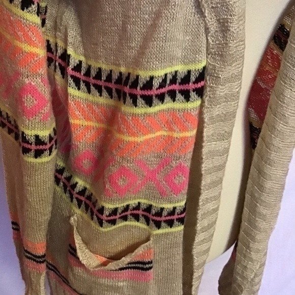 Francesca’s collections tan n neon tribal cardigan - Picture 9 of 9
